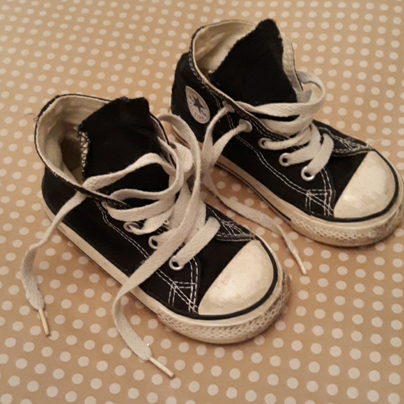 boy converse